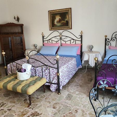 Casa Di Nonna Signorina Bed & Breakfast Giarre Bagian luar foto