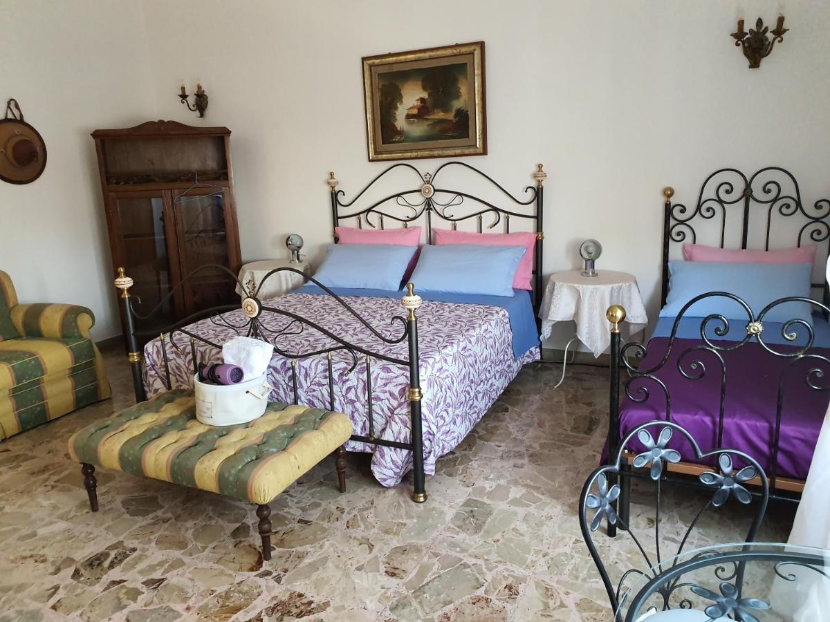 Casa Di Nonna Signorina Bed & Breakfast Giarre Bagian luar foto